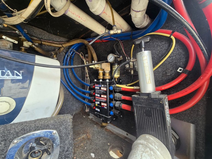 1990-international-4900-image-86