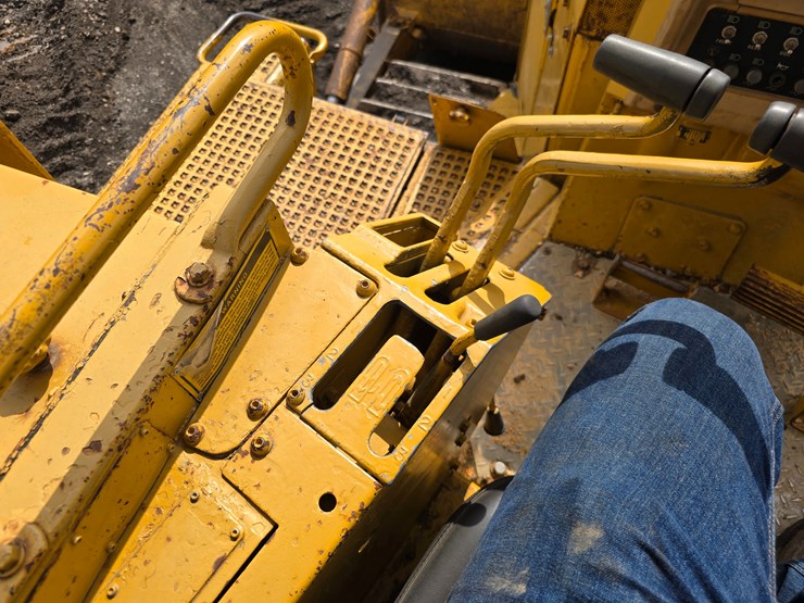 1970-caterpillar-d8l-image-91