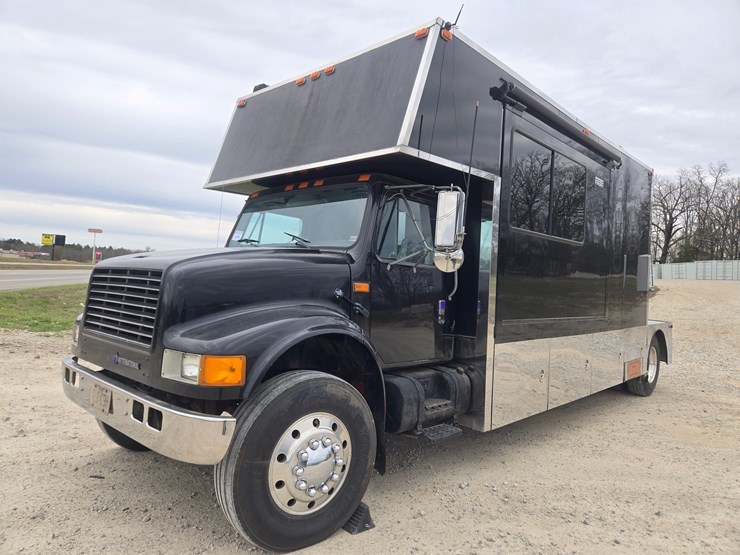 1990-international-4900-image-2