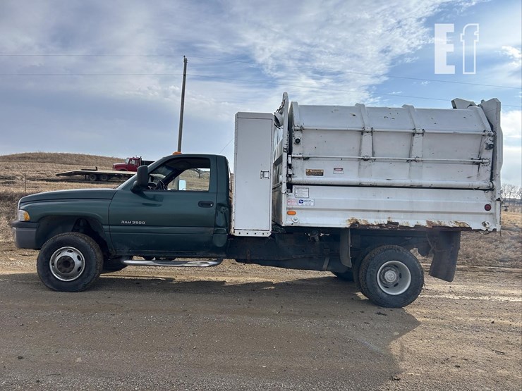 2001-dodge-ram-3500-image-8