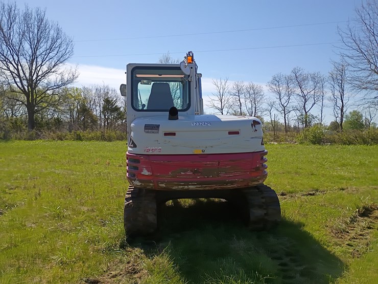 2011-takeuchi-tb285-image-7
