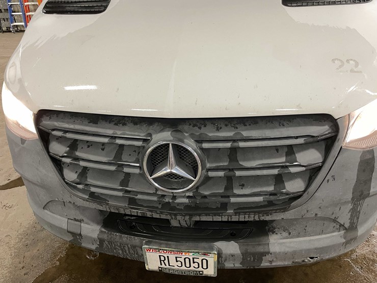 #1450-•-2019-mercedes-sprinter-van-(has-wi-title)-(of)-image-55