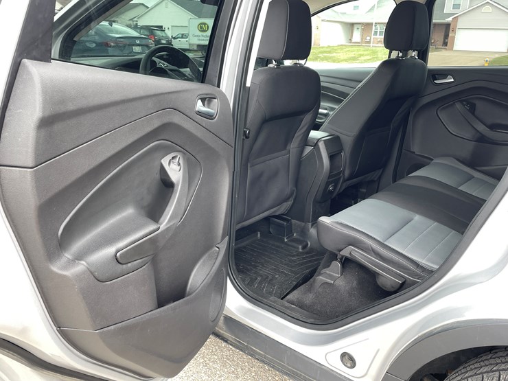 2015-ford-escape-image-41