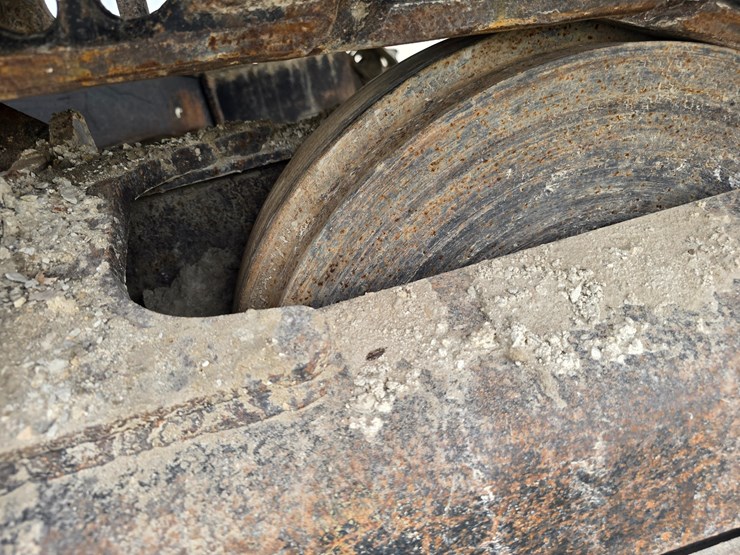 2014-deere-160g-lc-image-52