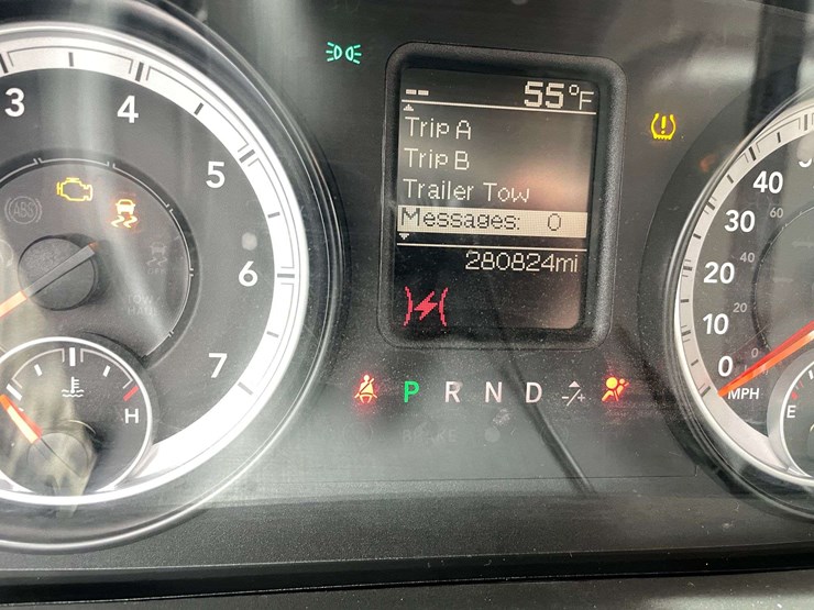 2014-dodge-ram-2500-image-26