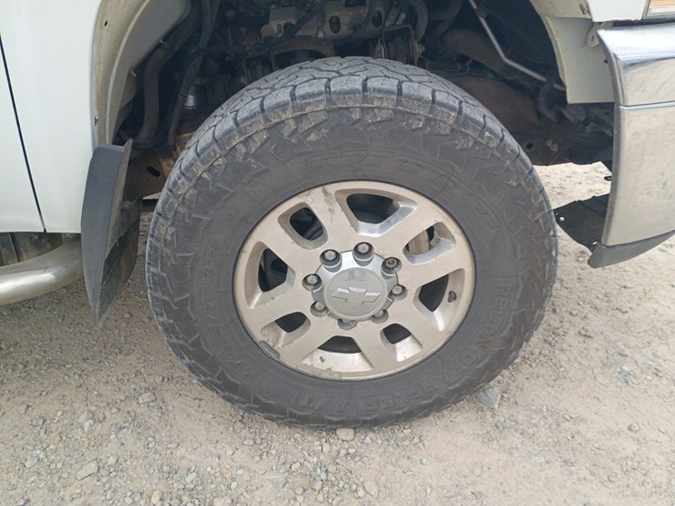 2013-chevrolet-2500-image-81