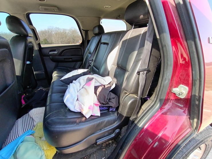 2010-chevrolet-tahoe-image-57