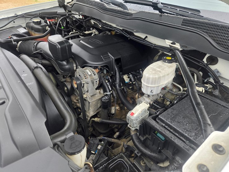 2019-chevrolet-silverado-2500-image-29