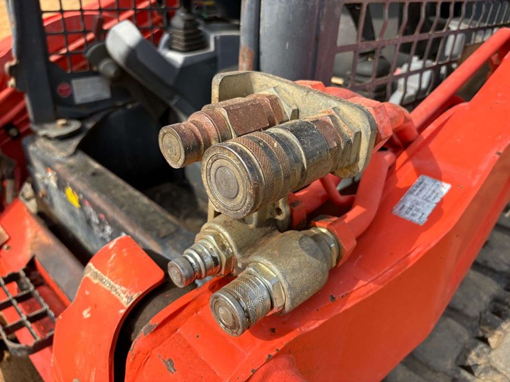 kubota-svl90-2-image-14