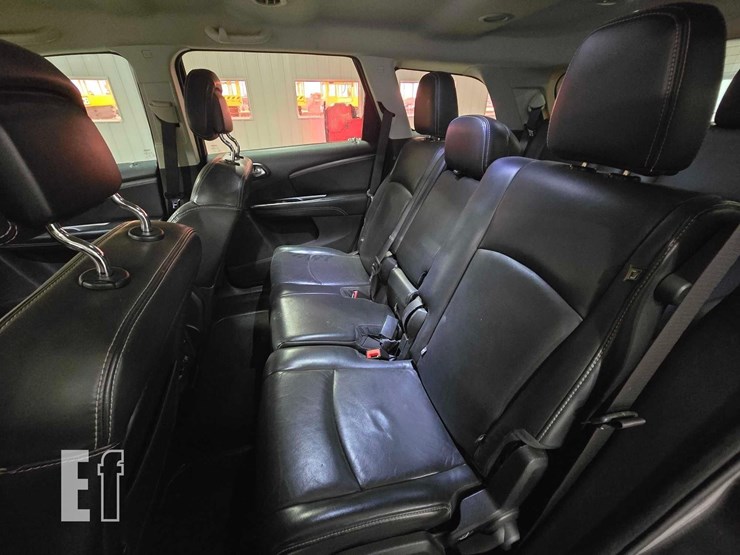 2015-dodge-journey-image-18