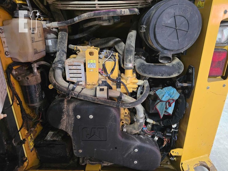 2018-caterpillar-259d-image-24