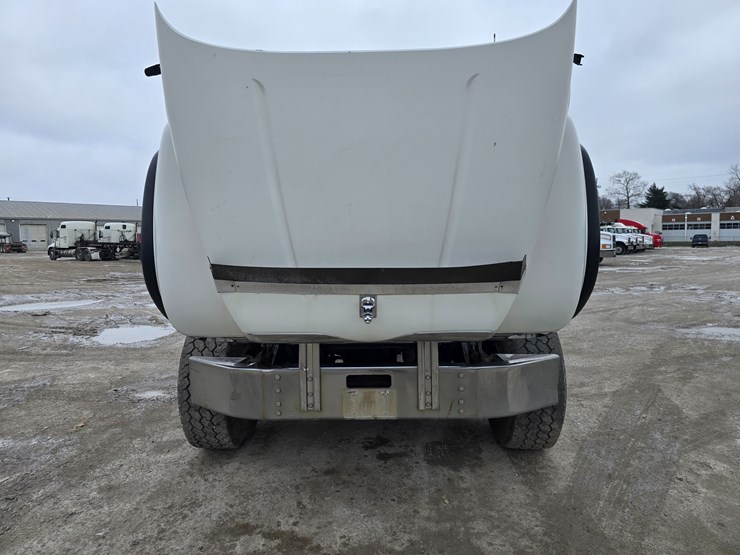 #22589-•-2006-mack-cv713-granite-roll-off-garbage-truck-image-19