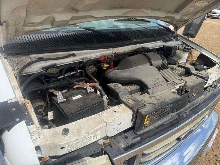 2006-ford-e350-image-18