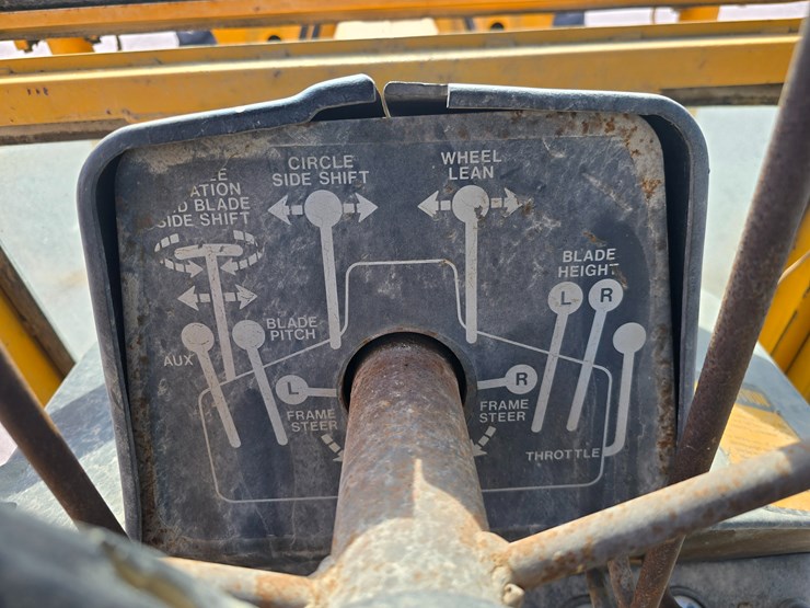 1971-deere-570a-image-85