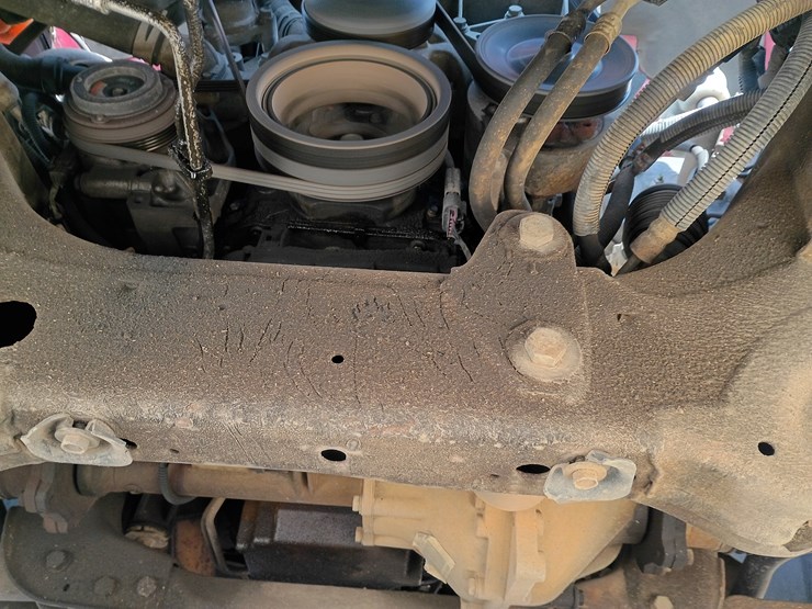 2010-chevrolet-tahoe-image-25