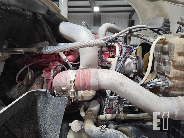 2017-international-prostar-image-19