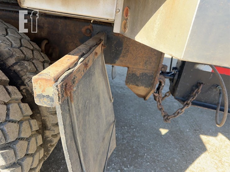 2005-kenworth-t800-image-38