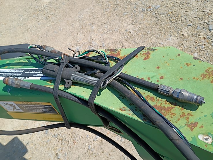 2013-john-deere-630-image-18