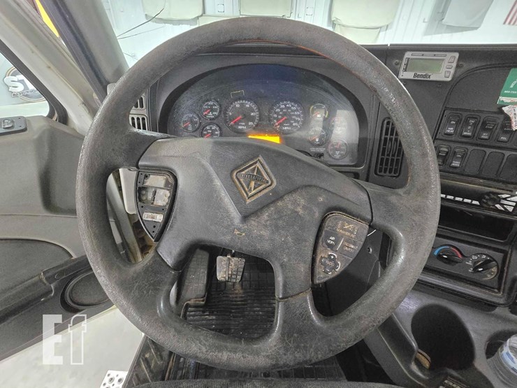 2017-international-prostar-image-10