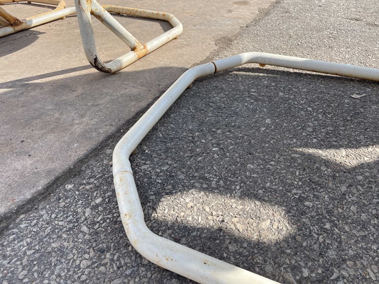 #7024-•-(4)-vintage-metal-patio-chairs-(o4)-image-6