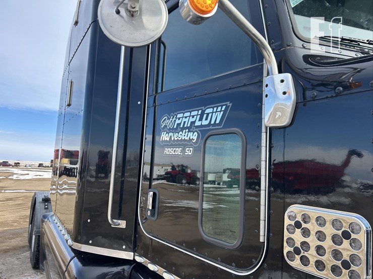 2012-peterbilt-386-image-49