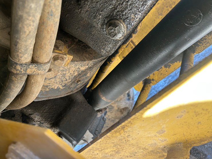 2005-caterpillar-420d-image-75