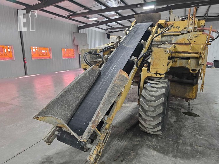 easi-pour compact curb-&-gutter-paver-image-9