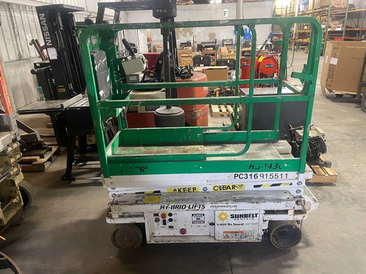 #1465-•-14'-scissor-lift-(e)-image-1