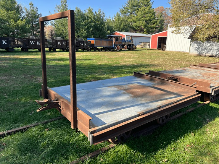 set-of-3-flat-cars-image-51