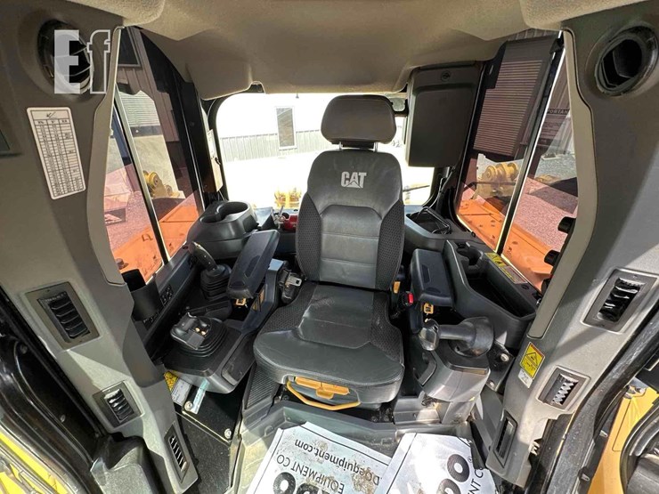 2020-caterpillar-d6-xe-lgp-image-17