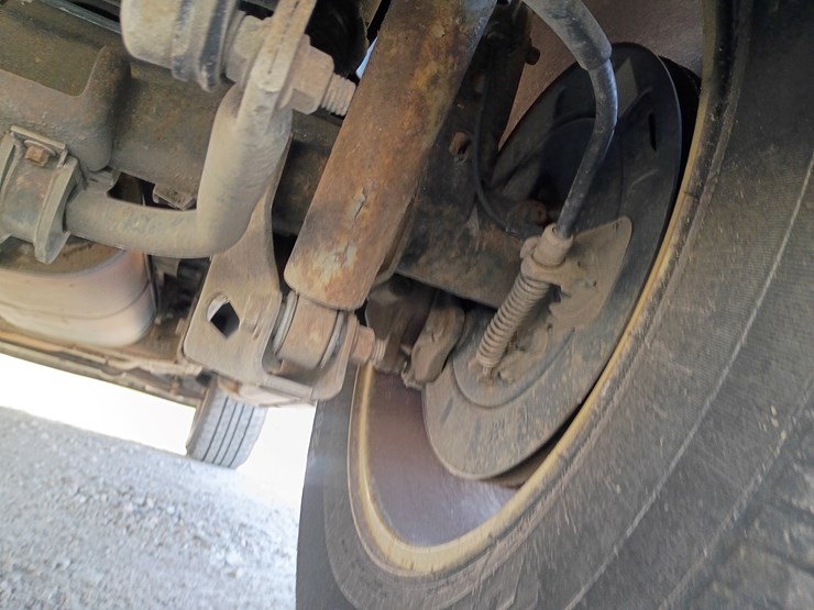 2010-chevrolet-tahoe-image-87