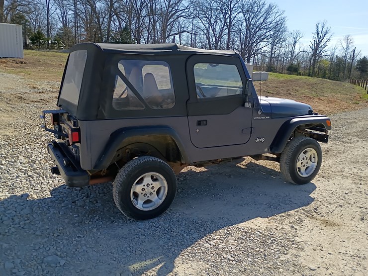 1997-jeep-wrangler-image-10
