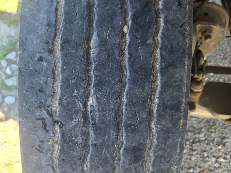 2007-international-durastar-4300-image-43