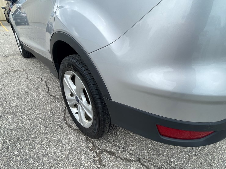 2015-ford-escape-image-19