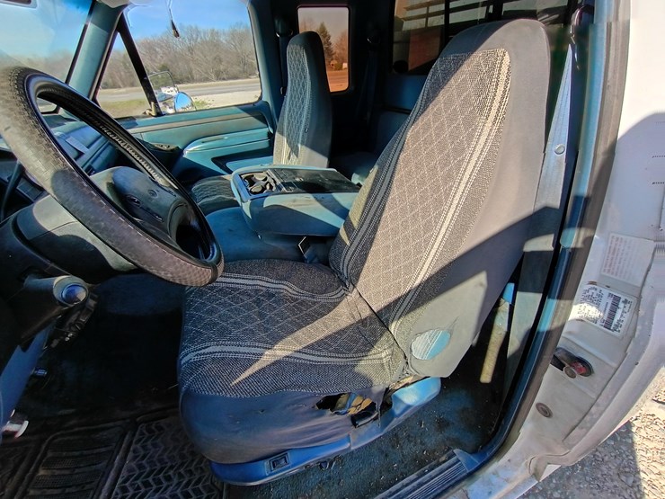 1995-ford-f250-image-28