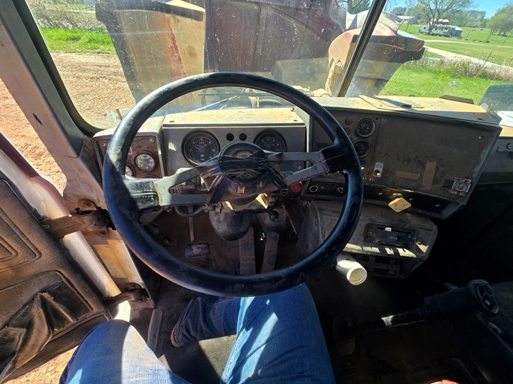 1998-mack-rd688s-image-76