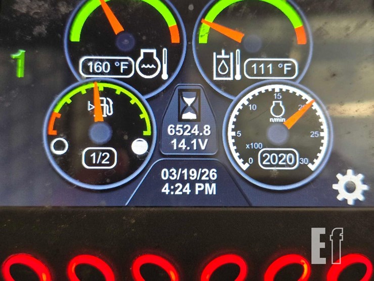 2021-caterpillar-242d3-image-22