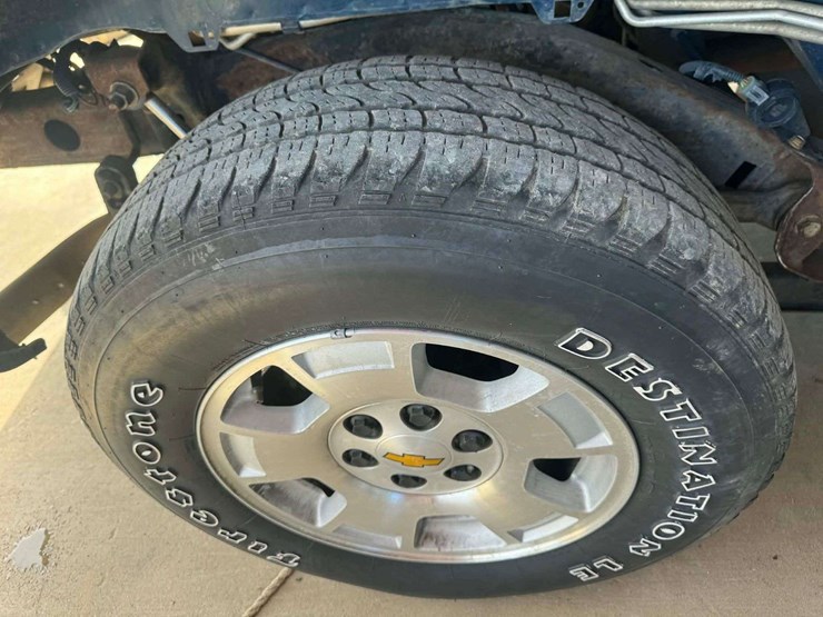 2005-chevrolet-tahoe-image-19