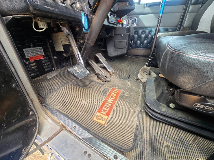 1999-kenworth-w900-image-56