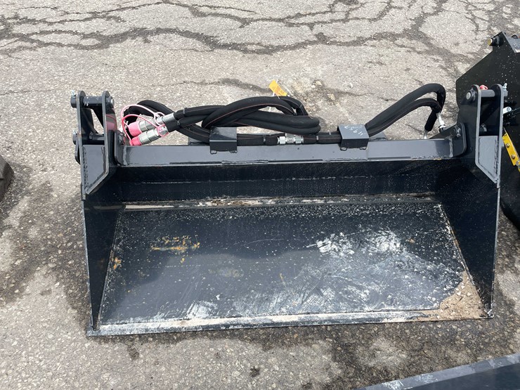 #7049-•-unused-wolverine-48"-mini-skid-steer-(o11)-image-1