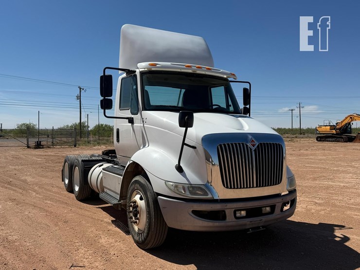 2017-international-transtar-8600-image-2