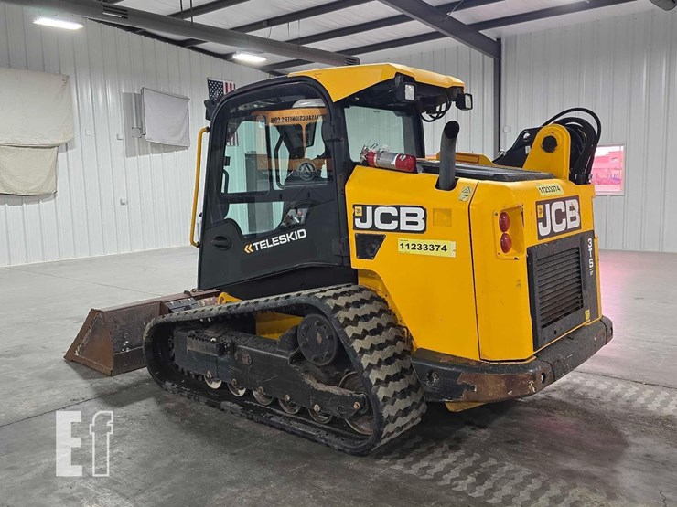 2021-jcb-3ts-8t-image-4