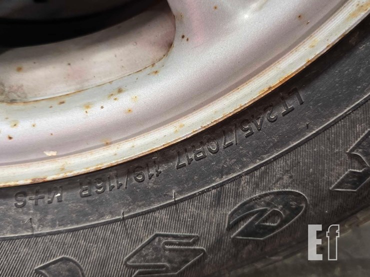 2014-chevrolet-2500hd-image-21