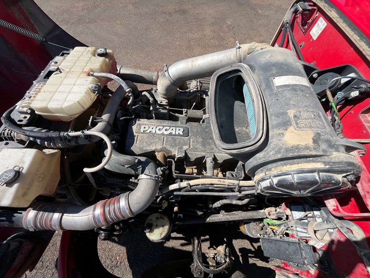 2012-peterbilt-386-image-9