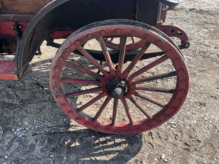 international-highwheeler-image-25