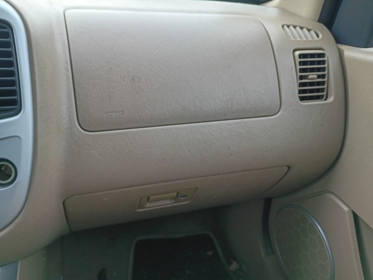 2005-mercury-mariner-image-38