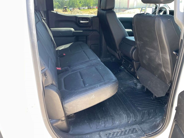 2019-chevrolet-silverado-1500-image-15