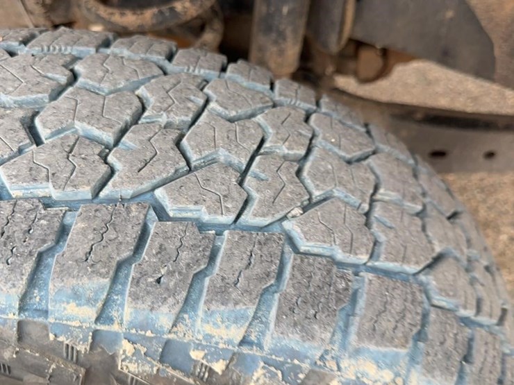 2019-ford-f350-image-16