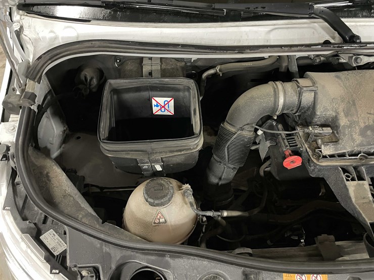 #1450-•-2019-mercedes-sprinter-van-(has-wi-title)-(of)-image-66