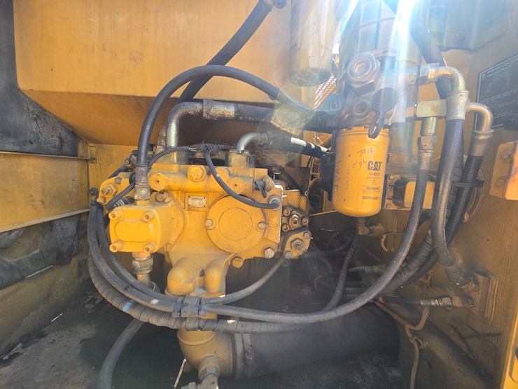 2003-caterpillar-320c-image-47